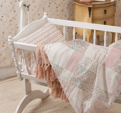Petite Belle Flora Patchwork 5 piece Crib Set Pink/Grey