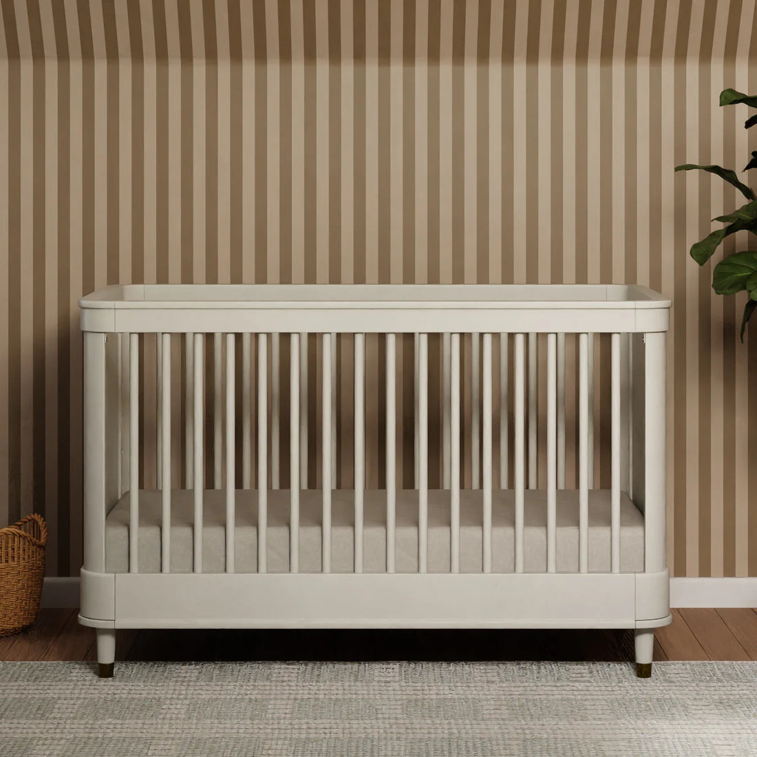 Tanner 3 in 1 Convertible Crib in Warm White
