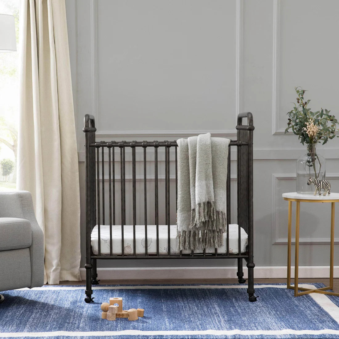 Abigail 3 in 1 Convertible Mini Crib