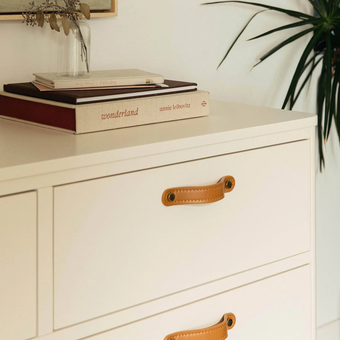 Tanner 6 Drawer Dresser in Warm White