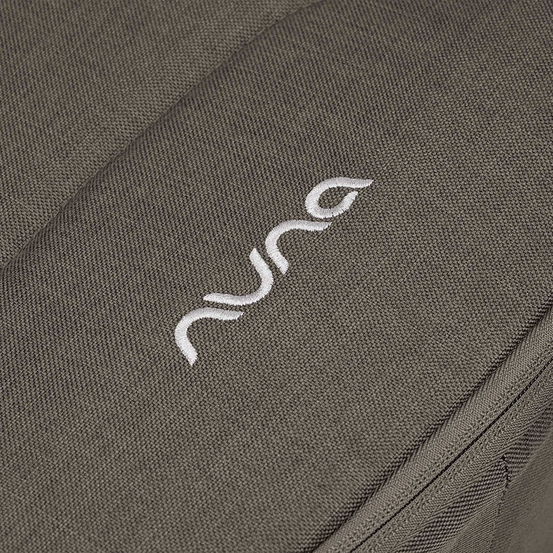 Nuna DEMI next bassinet + stand