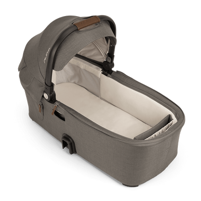 Nuna DEMI next bassinet + stand