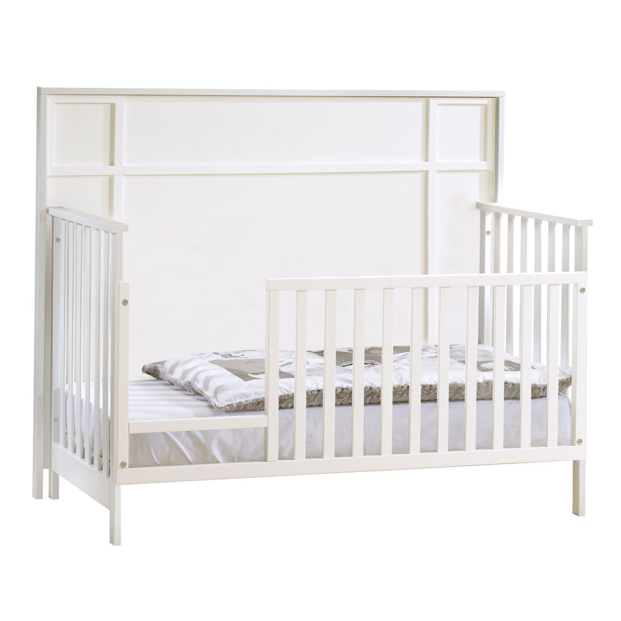 Nest Lello 5-in-1 Convertible Crib