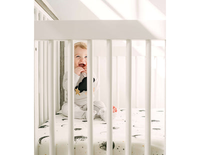 Milk Street True Traditional Crib