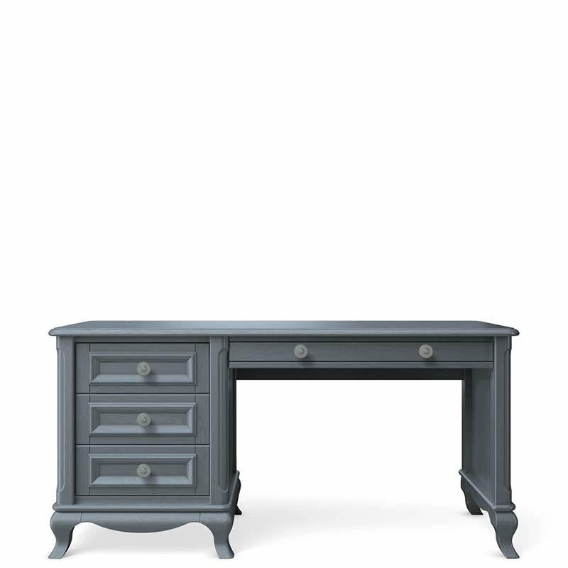 Romina Antonio Desk