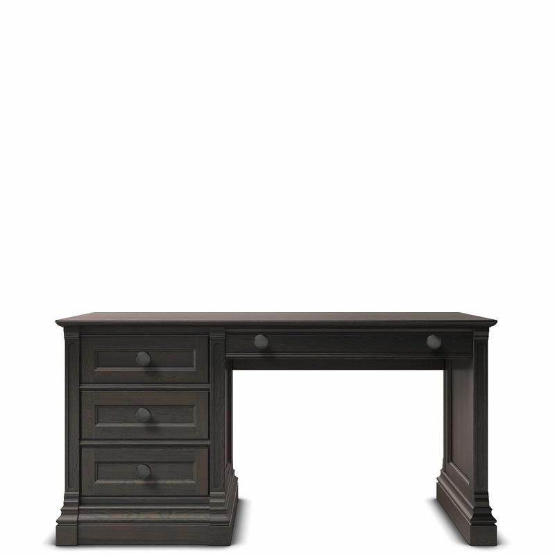 Romina Imperio Desk