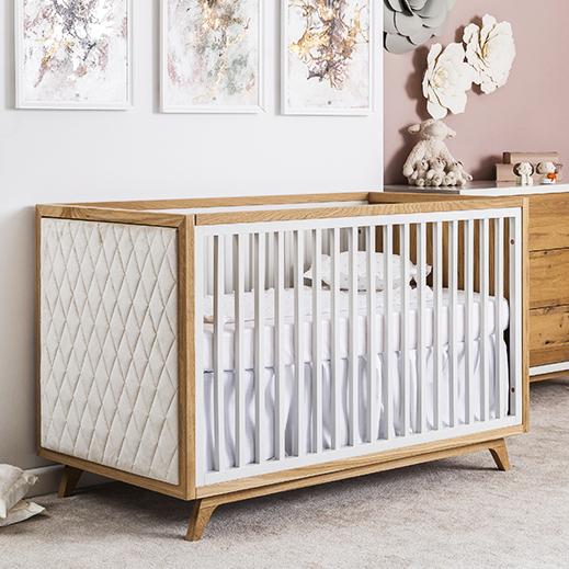Romina Uptown Classic Crib / Tufted