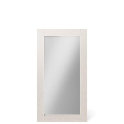 Romina Ventianni Mirror