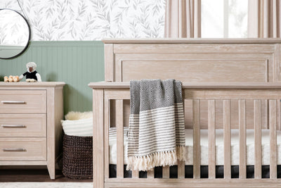 Beckett Rustic 4 in 1 Convertible Flat Top Crib in Sandbar