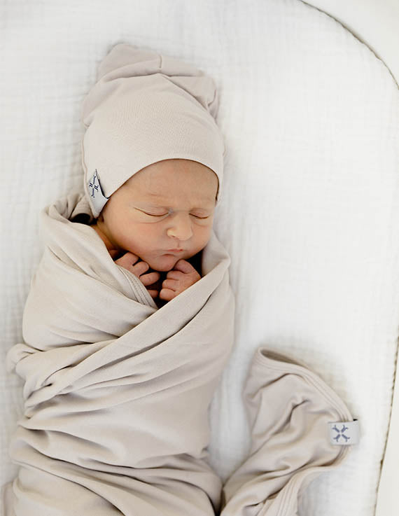 Jacqueline & Jac Sand Beanie & Blanket Set