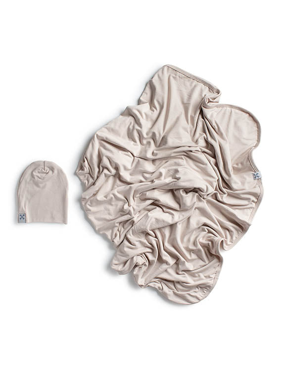 Jacqueline & Jac Sand Beanie & Blanket Set